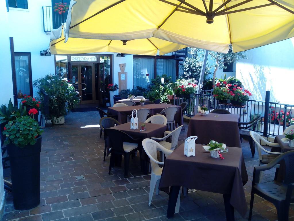 Albergo Alla Speranza Castelfranco Veneto Bagian luar foto