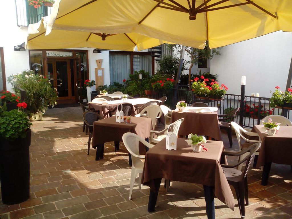Albergo Alla Speranza Castelfranco Veneto Bagian luar foto